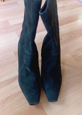 Siyah Süet İnce Topuklu Kadın Bot - Görsel 2