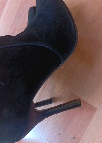 Siyah Süet İnce Topuklu Kadın Bot - Görsel 4