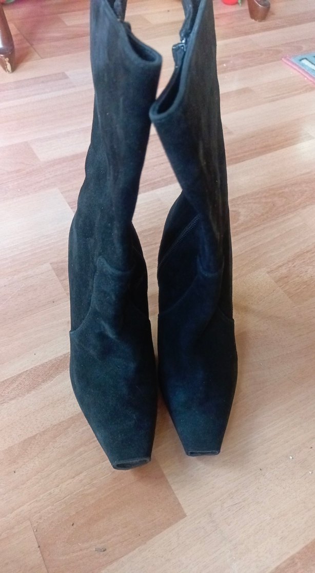 Siyah Süet İnce Topuklu Kadın Bot - Görsel 2