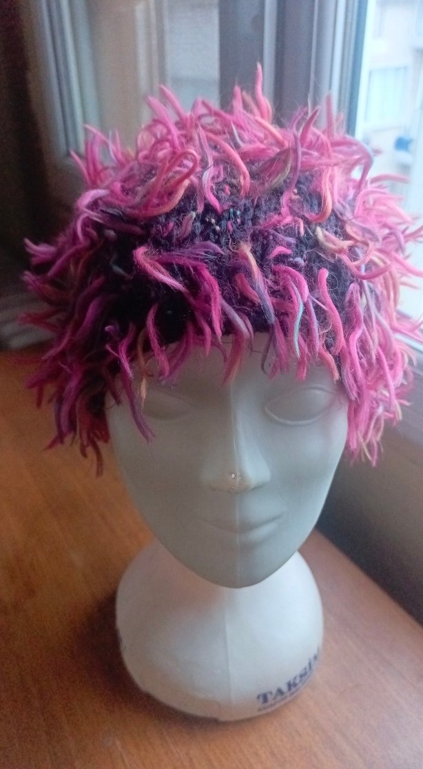 Fütüristik Pembe Örgü Kadın Bere - Görsel 4