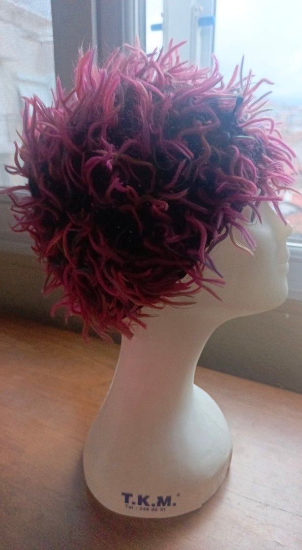 Fütüristik Pembe Örgü Kadın Bere - Görsel 2