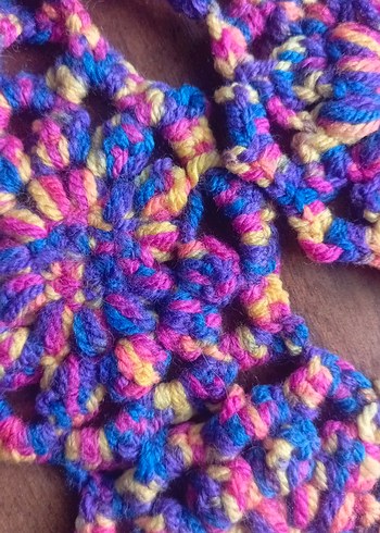 Renkli Örgü Atkı - Görsel 3