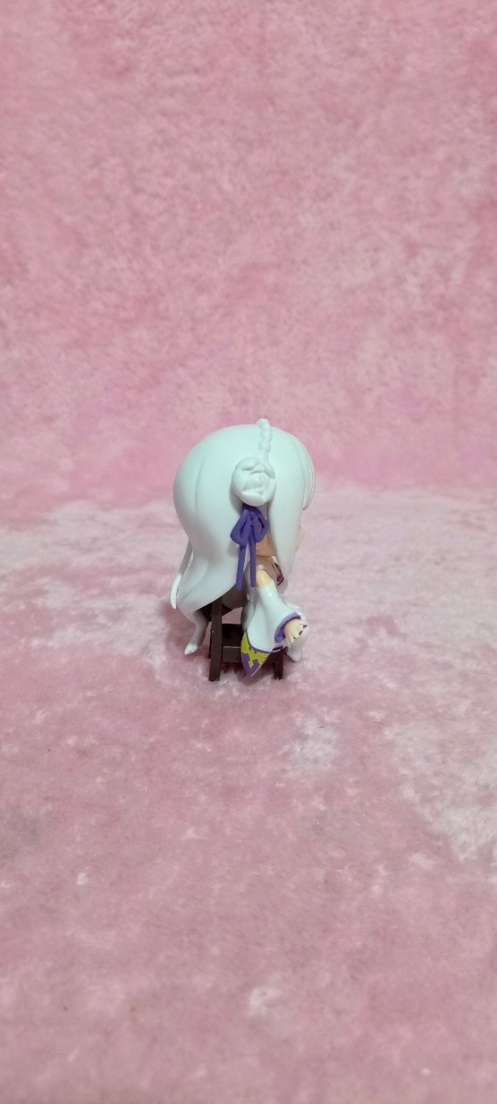 Emilia Figür - Görsel 4