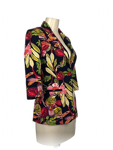 Diğer PreLoved Blazer %70 İndirimli.