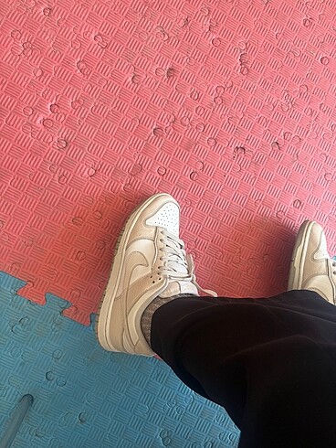 38,5 Beden beyaz Renk Nıke dunk low
