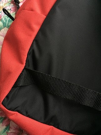  Beden Eastpak Çanta