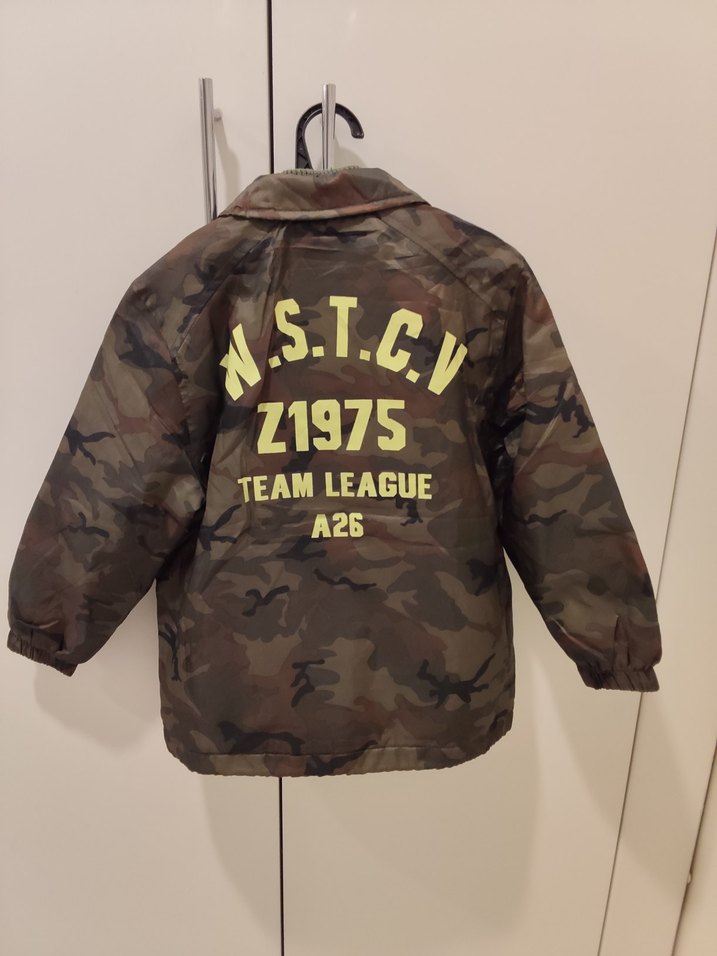 Kapüşonlu Kamuflaj Desenli Erkek Çocuk Mont - Görsel 2