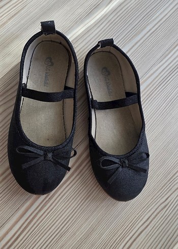 LC Waikiki Lc Waikiki Kız Siyah Babet Fiyonk Detaylı