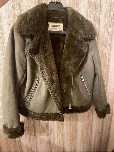 Pull and Bear Mont