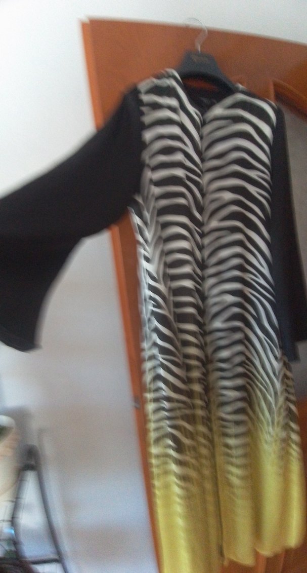 Siyah Sarı Zebra Desenli Uzun Elbise - Görsel 2