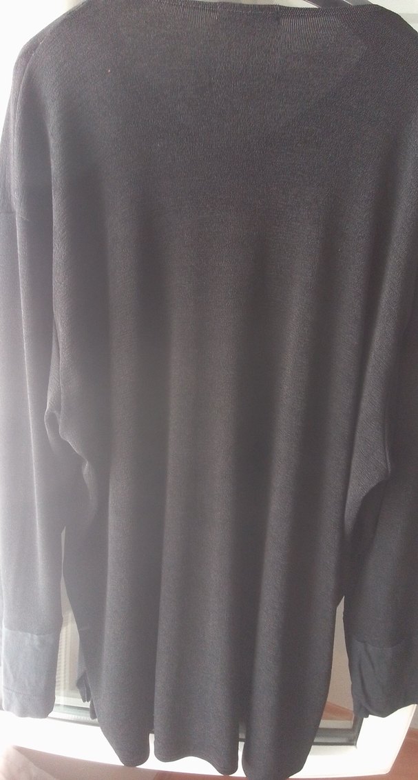 Uzun Kollu Siyah V Yaka Salaş Tunik - Görsel 2