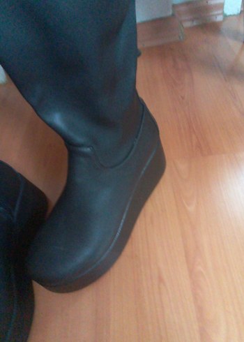 Siyah Dolgu Topuklu Kadın Botlar - Görsel 3