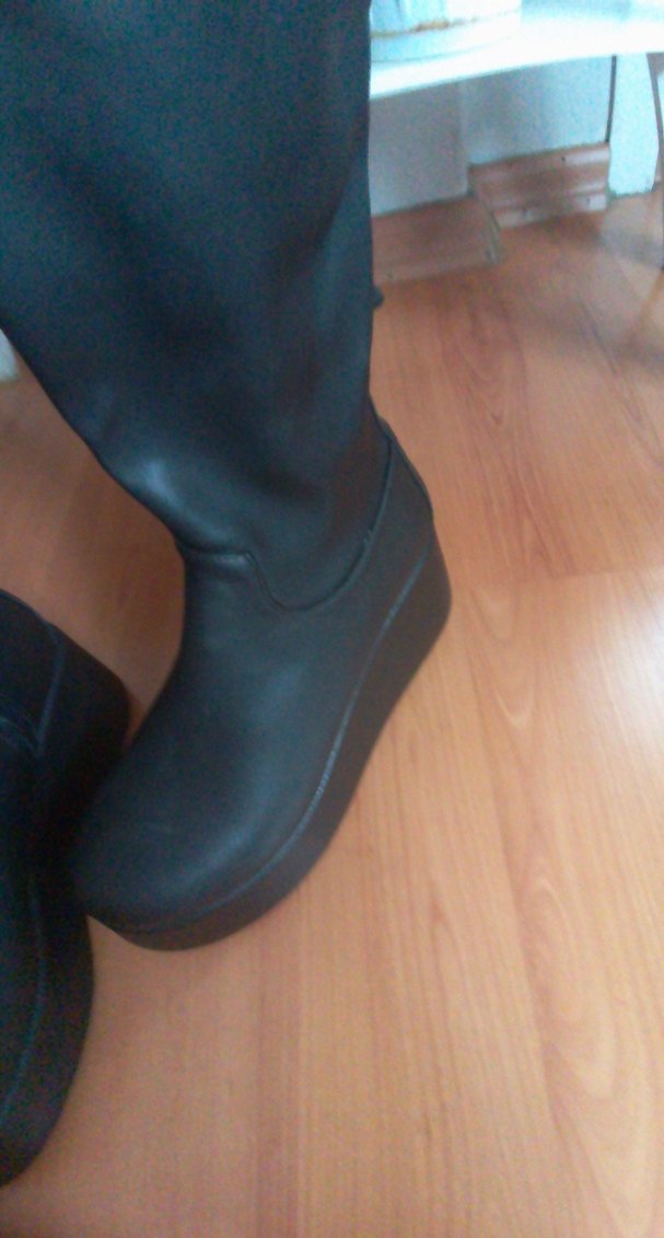 Siyah Dolgu Topuklu Kadın Botlar - Görsel 3