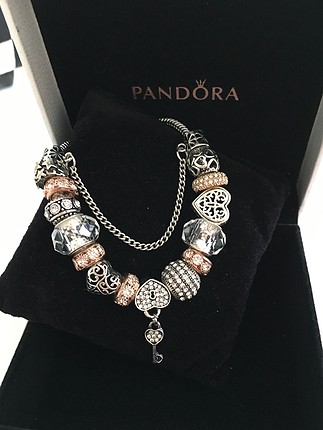 Pandora Bileklik ve charmlar 