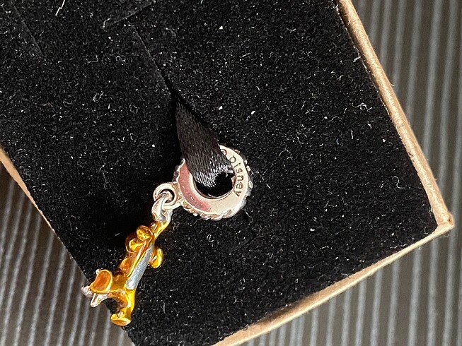  Beden Tigger charm