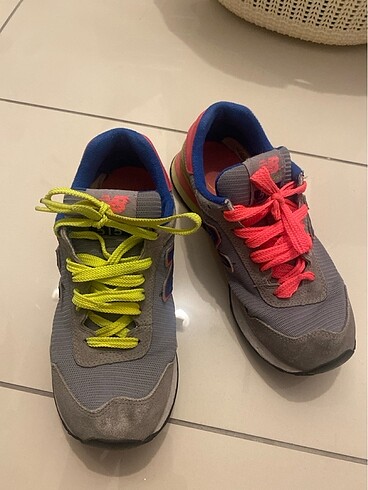 New balance spor ayakkabı