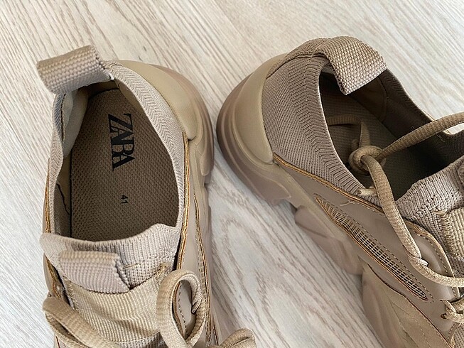 41 Beden ten rengi Renk Zara sneakers