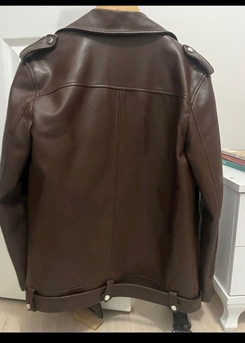 Stradivarius uzun deri ceket - Görsel 2