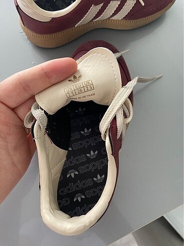 28 Beden Adidas kız çocuk spor ayakkabı