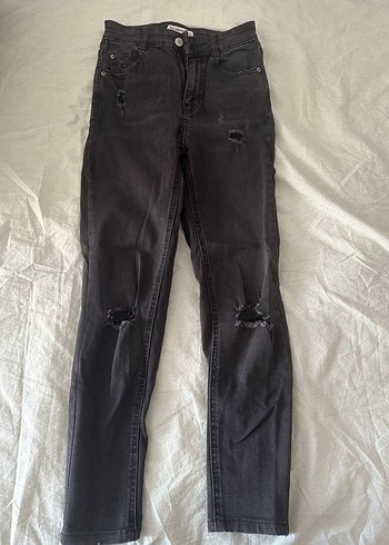 Pull&Bear yırtık kot