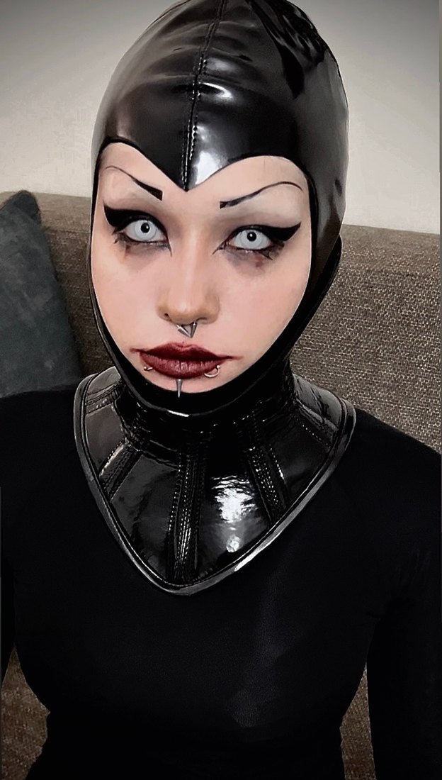 Parlak Siyah boyun korsesi - Görsel 2