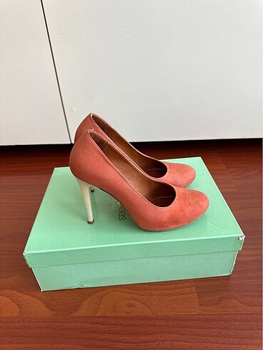 Sertaç Delibaş Sertaç delibaş stiletto