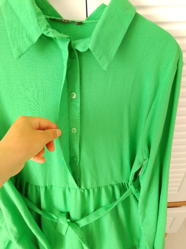 Uzun Kollu Yeşil Keten Elbise - Görsel 4