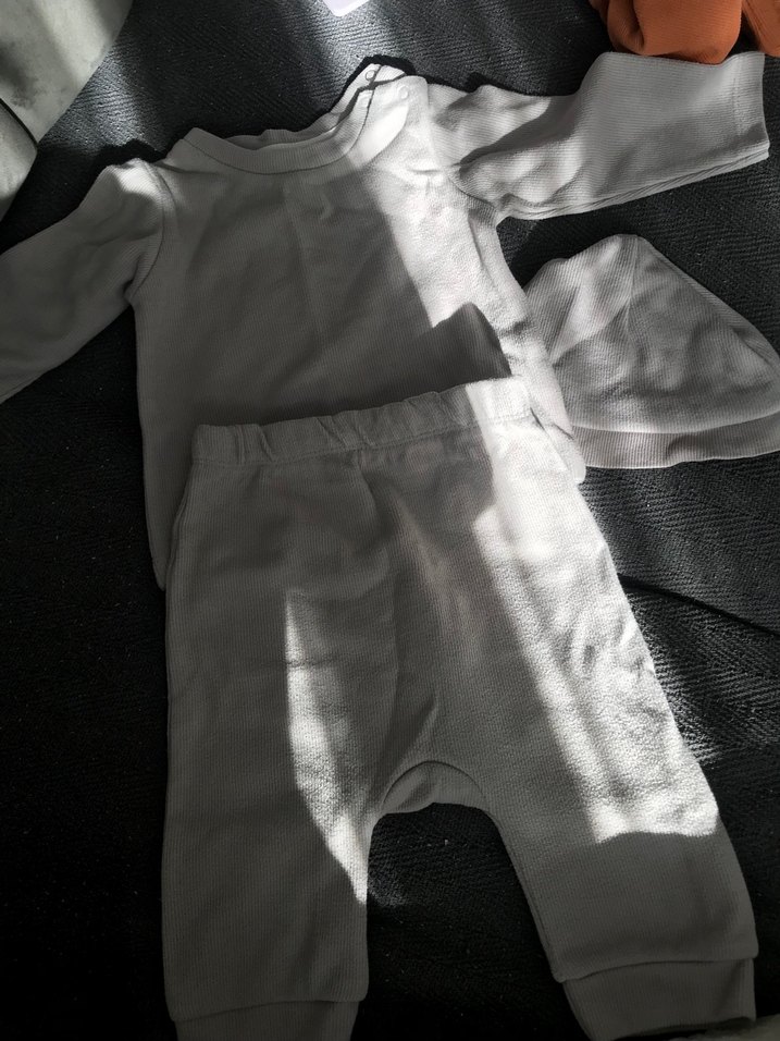 Gri Bebek Takımı Uzun Kollu ve Yumuşak Kumaş - Görsel 2