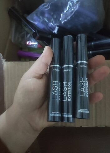 The one lash extension kıvrık üçlü maskara 