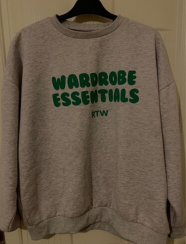 Oversize H&M sweatshirt