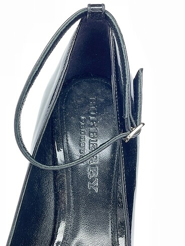 Burberry Dolgu Topuk %70 İndirimli. - Görsel 4