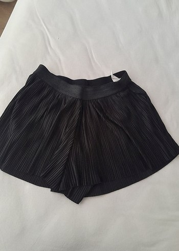s Beden Siyah Pileli Mini Etek Şort