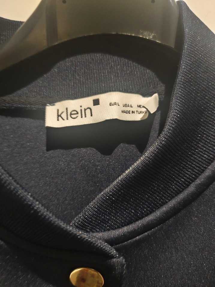 Düğmeli Nakışlı Kısa Kot Ceket - Görsel 4