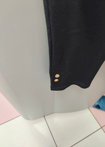 Siyah Kısa Kapüşonlu Fermuarlı Kadın Yelek - Görsel 4