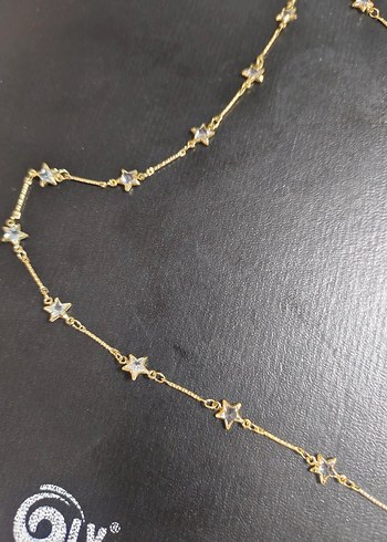 Uzun Zincir Detaylı Minimalist Altın Kolye - Görsel 3