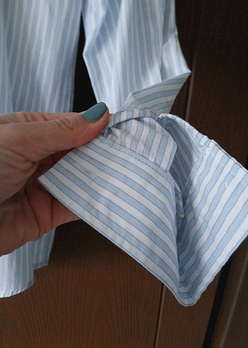 Düğmeli Mavi Çizgili Hamile Gömleği - Görsel 5