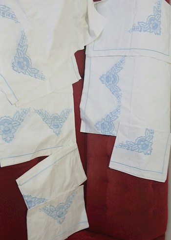 Mavi Nakışlı Beyaz Yatak karyola takım - Görsel 6