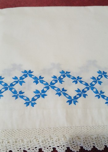 Nakışlı Beyaz Örtü yastık - Görsel 3