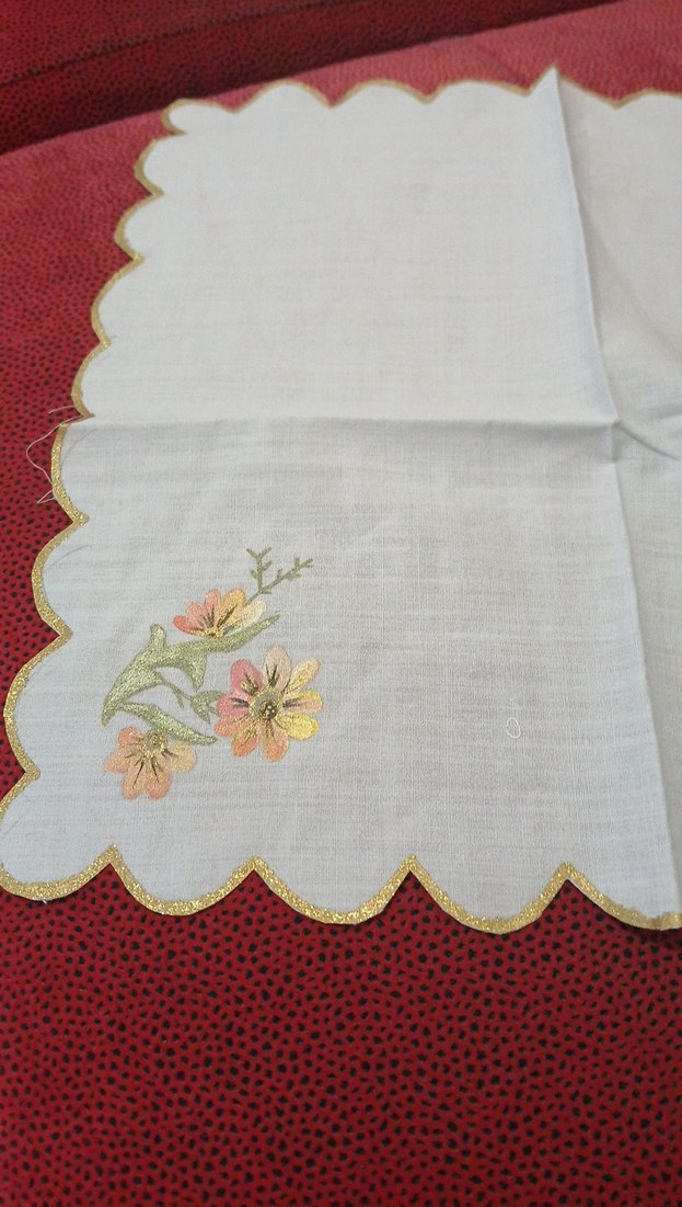 Nakışlı Beyaz tepsi Örtüsü - Görsel 2