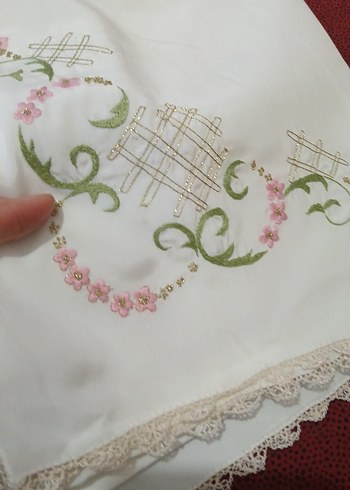 Nakışlı Beyaz Masa Örtüsü ipek Nişan bohçası - Görsel 2