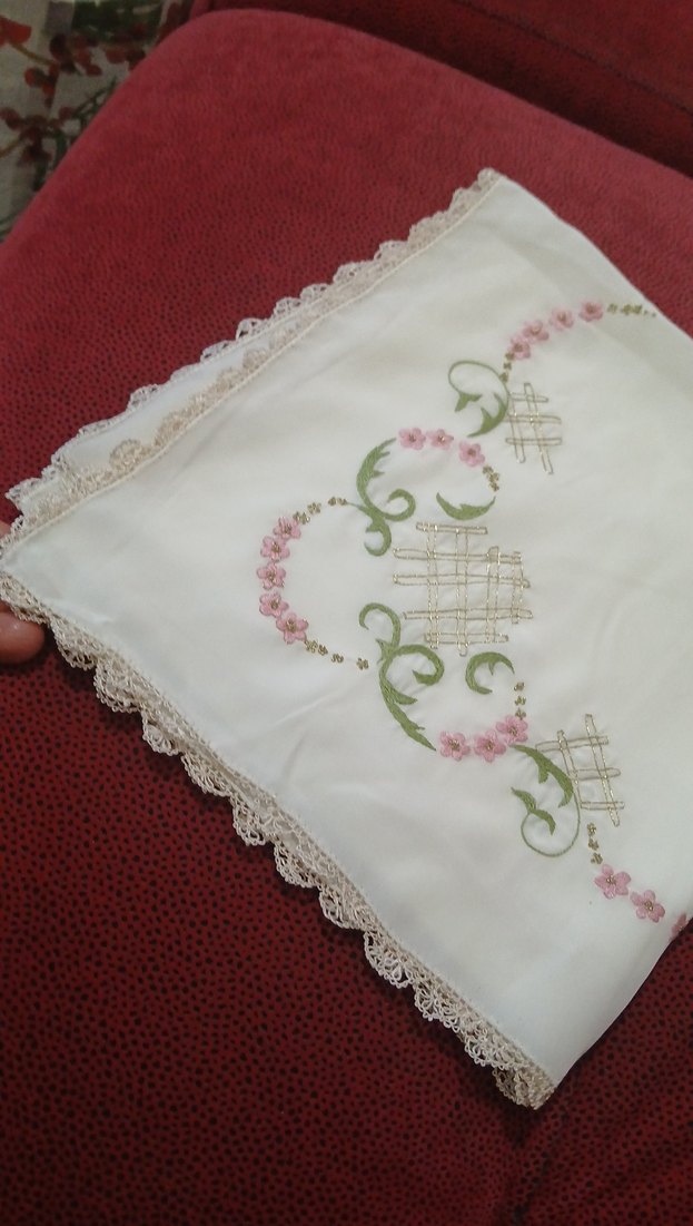 Nakışlı Beyaz Masa Örtüsü ipek Nişan bohçası - Görsel 4