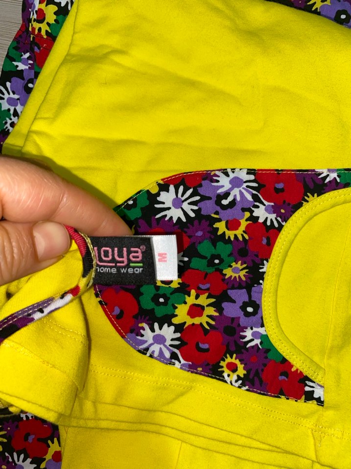 Renkli Çiçek Desenli Eşofman Takımı - Görsel 3