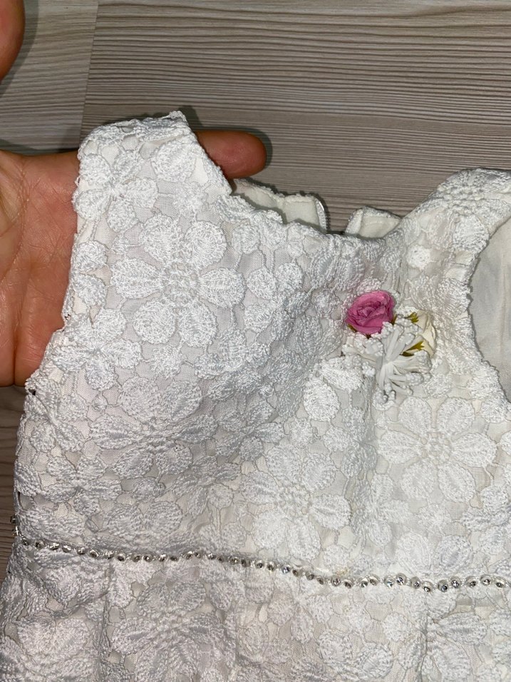 Kız Çocuk Dantel İşlemeli Beyaz Elbise - Görsel 5