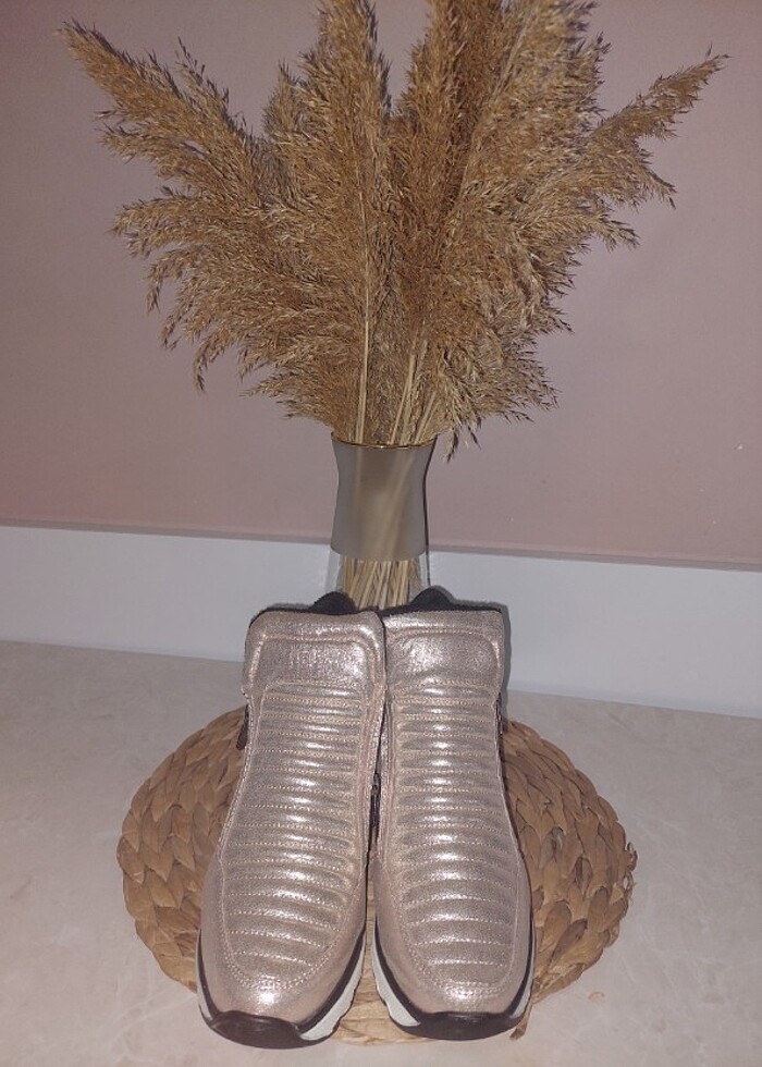 Süet Bot - Görsel 4