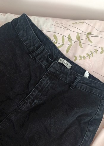 Kadın Siyah Düğmeli Bol Kesim Denim Jean