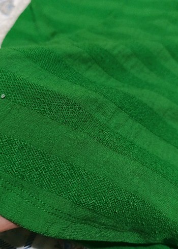 Zara V Yaka Yeşil Kısa Kollu Kadın Keten Bluz