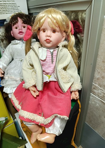 Pembe Etekli Sarışın Bebek