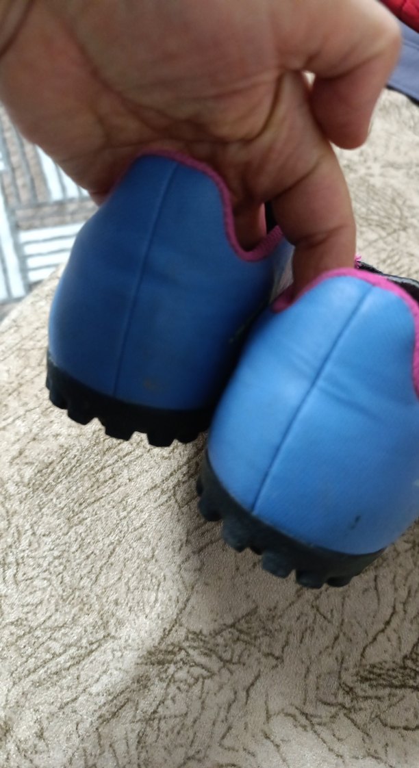 halı saha Messi Adidas ayakkabı 38 numara - Görsel 5