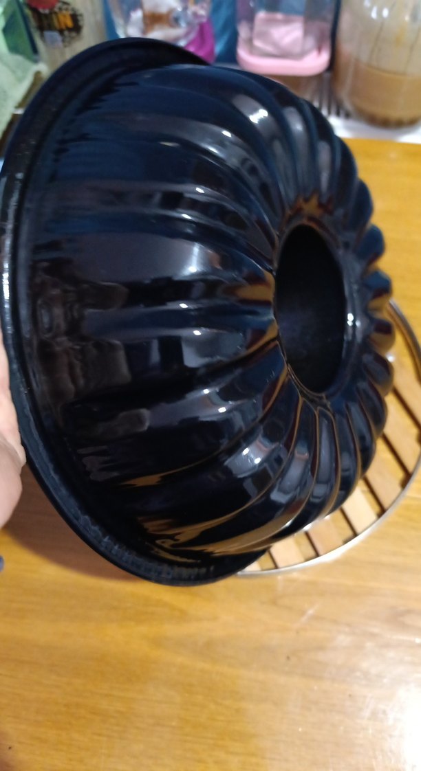 siyah emaye 30 cm'lik büyük bir kek kalıbı - Görsel 4