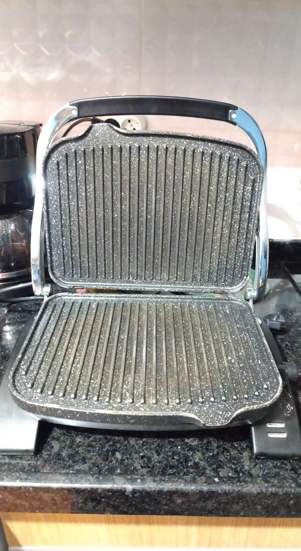 korkmaGri Tost Makinesi ve Sandviç Yapıcı - Görsel 2